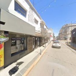 Negocio Ac Makeup Studio & School