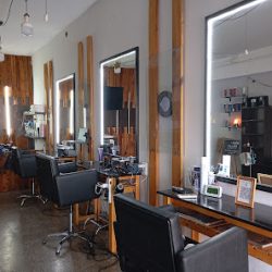 Negocio Daniel Hans - Peluqueria Unisex- 16 Años De éxitos Junto A Vos