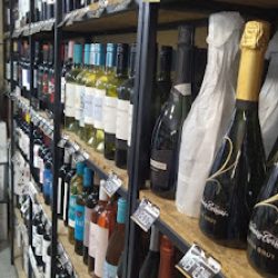Negocio Del Coco Almacen De Bebidas
