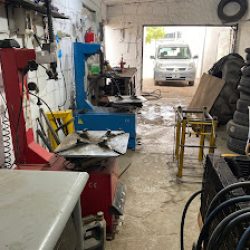 Negocio Gomería Faria