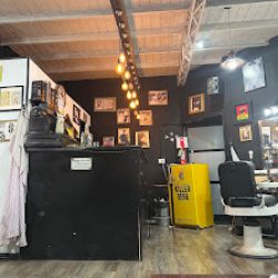 Negocio La Barberia - Club De Caballeros