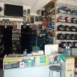 Negocio La Lora Lubricentro