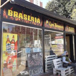 Negocio Los Braseria Troncos