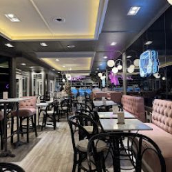 Negocio Petit Amelie Café