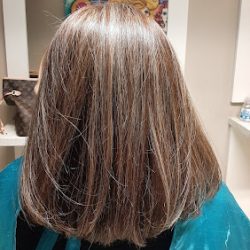 Negocio Reina Sofia Peluqueria